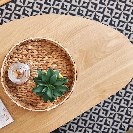 Modern Living Apt - Emberly - Private Parking Novi Sad Dış mekan fotoğraf