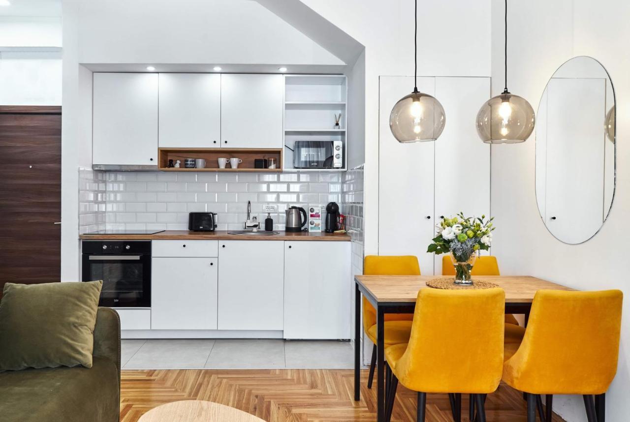 Modern Living Apt - Emberly - Private Parking Novi Sad Dış mekan fotoğraf